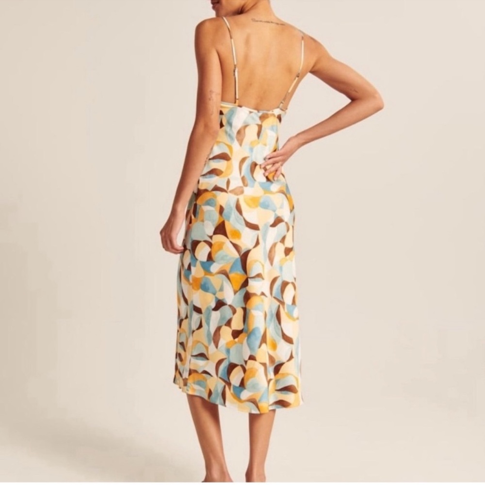 NWT Abercrombie & Fitch Satin Geometric Multicolor Midi Adjustable Dress - Picture 2 of 7